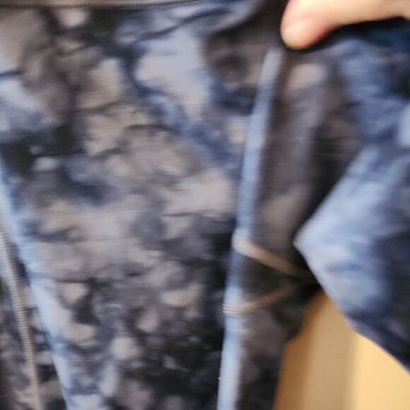 Athleta Blue Tie-Dye Performance Leggings XL EUC - Picture 3 of 4